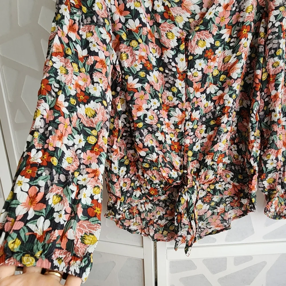 Loft floral blouse,size M, - Picture 4 of 6